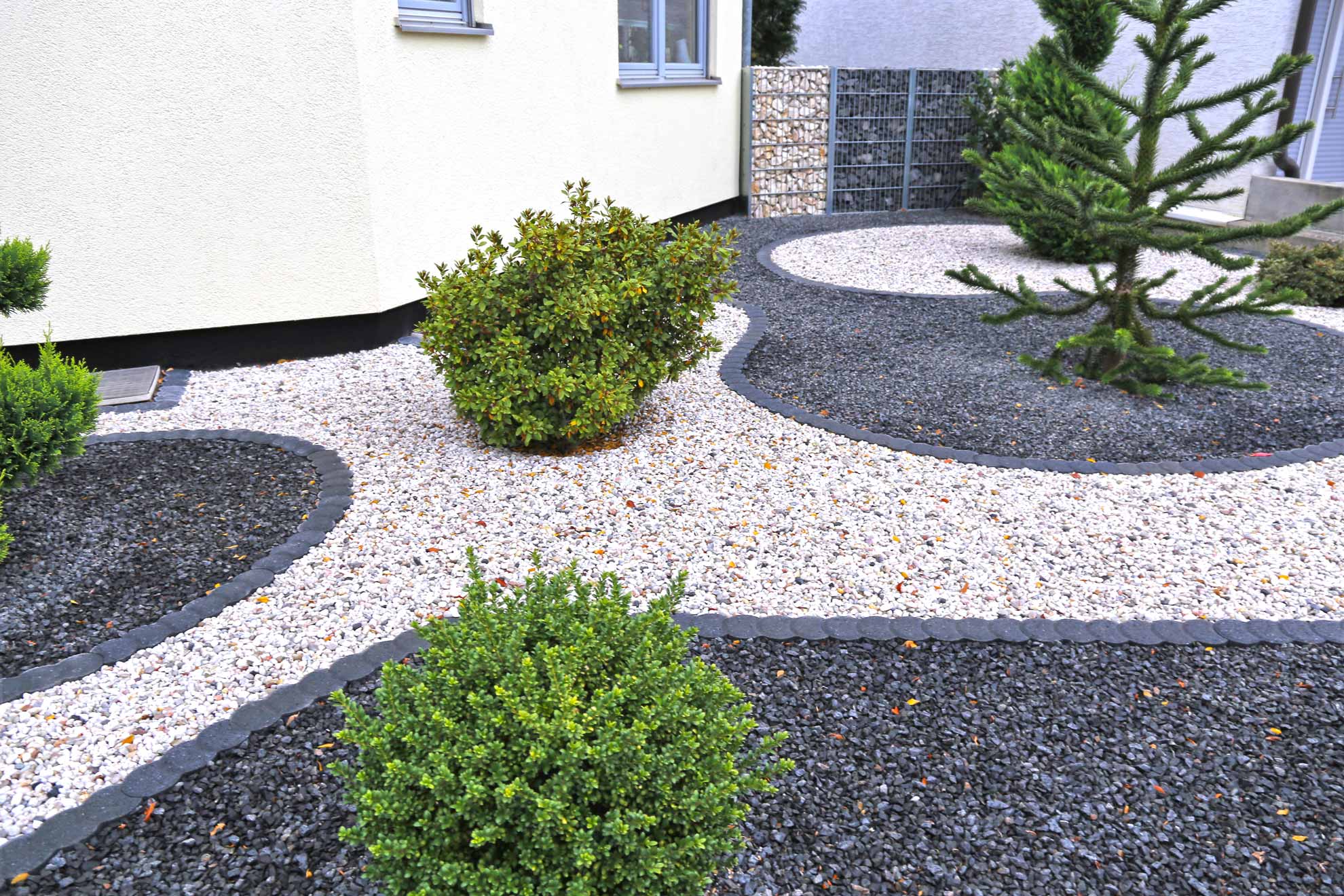 themengarten_steingarten.jpg